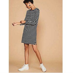 SALE 3/$20 ☀️ Lou and Grey Striped Dress